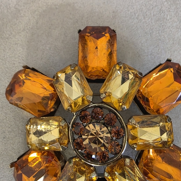 Vintage Sunburst Brooch Pin Citrine Topaz Colors - Picture 3 of 6